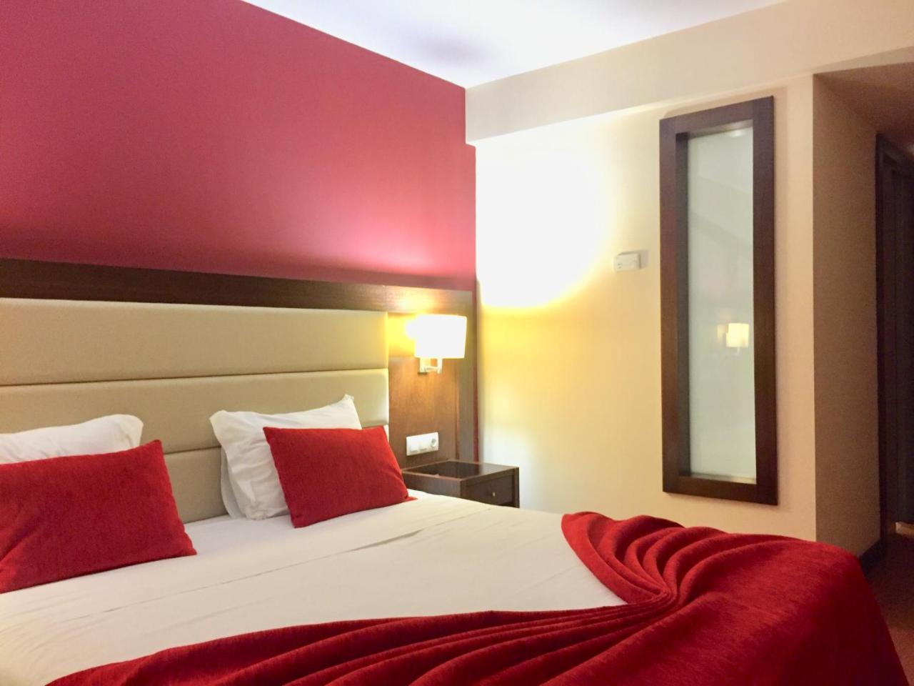 תרמאס דה סאו פדרו דו סול Palace Hotel E Spa Monte Rio מראה חיצוני תמונה